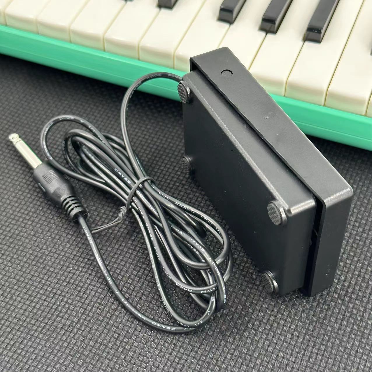 دواسة الحفاظ المدمجة للوحة الم - مراجعة Musical Instrument Synthesizer وسعره